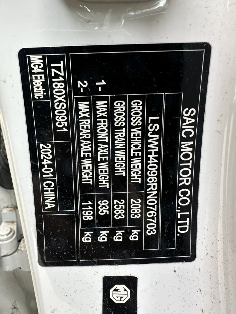 MG MG4 2024 White Auto Electric