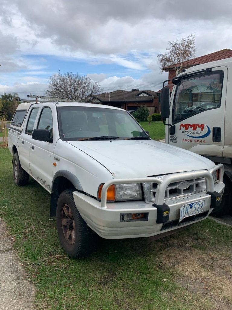 Car removal of broken-down 2001 Ford Courier from Meadow Heights, VIC 3064