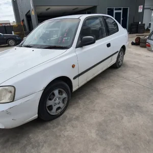 Car Wrecking - Hyundai Accent 2001 White Auto Petrol