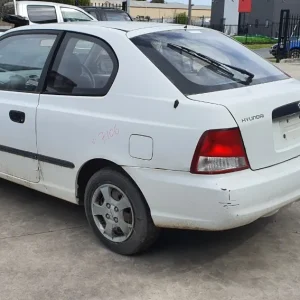 Car Wrecking - Hyundai Accent 2001 White Auto Petrol