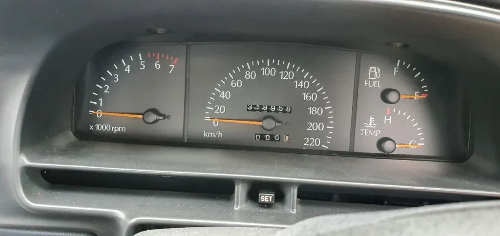 Car Wrecking - Holden Commodore 1997 Silver Auto Petrol