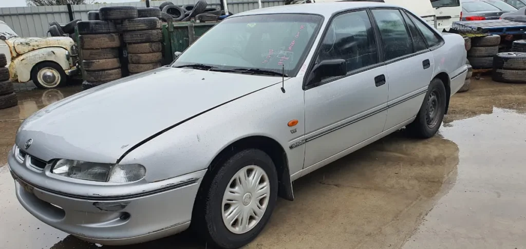 Car Wrecking - Holden Commodore 1997 Silver Auto Petrol