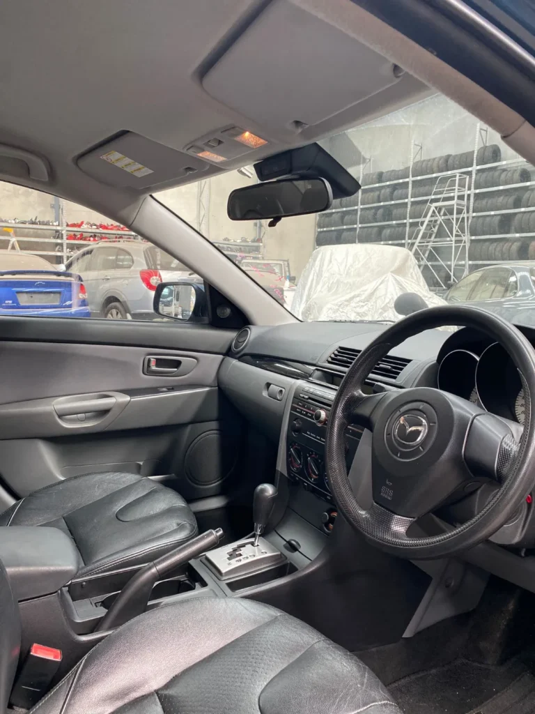 Car Wrecking - MAZDA 3 2006