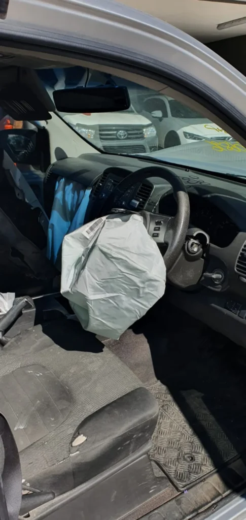 Car Wrecking - NISSAN NAVARA 2011