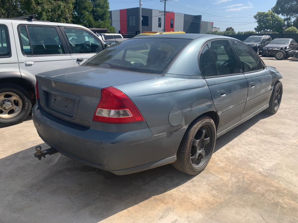 Car Wreckers - Holden Commodore 2006