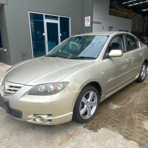 Car Wreckers - Mazda 3 2004