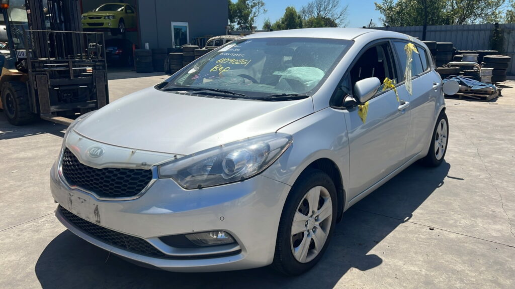 Car Wreckers - Kia Cerato 2016