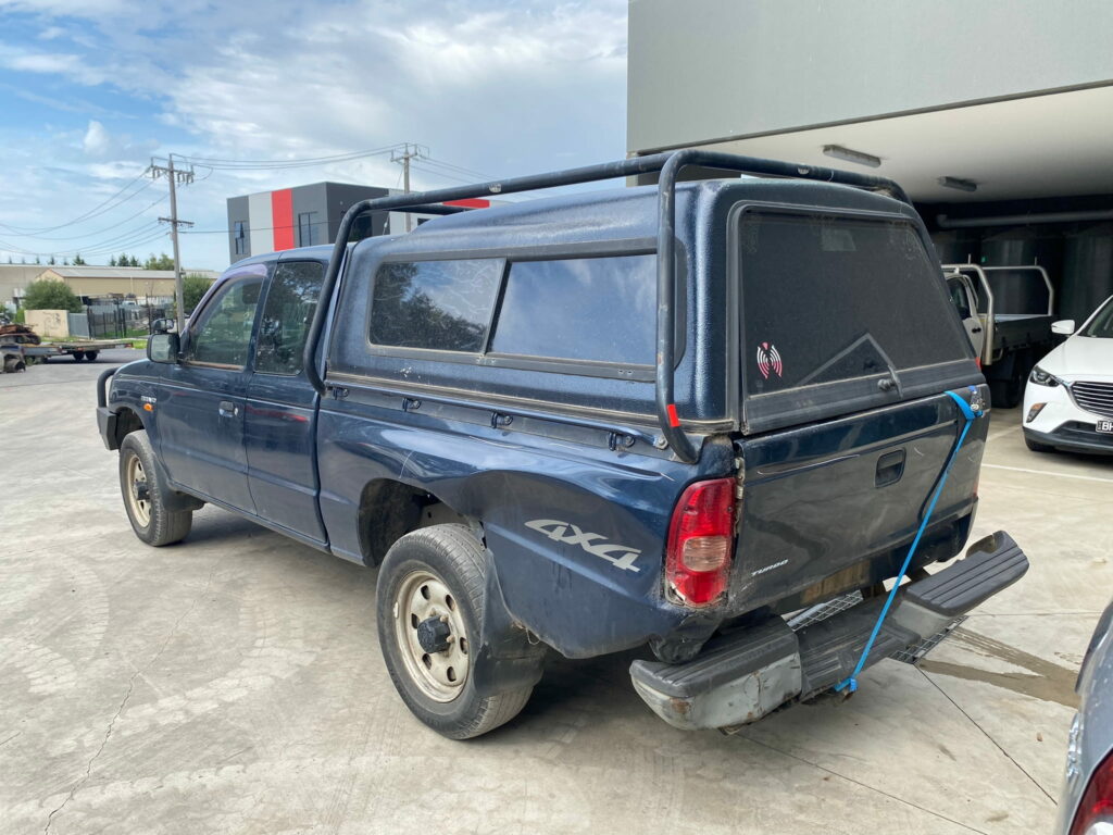 Car Wreckers - Mazda Bravo 2004