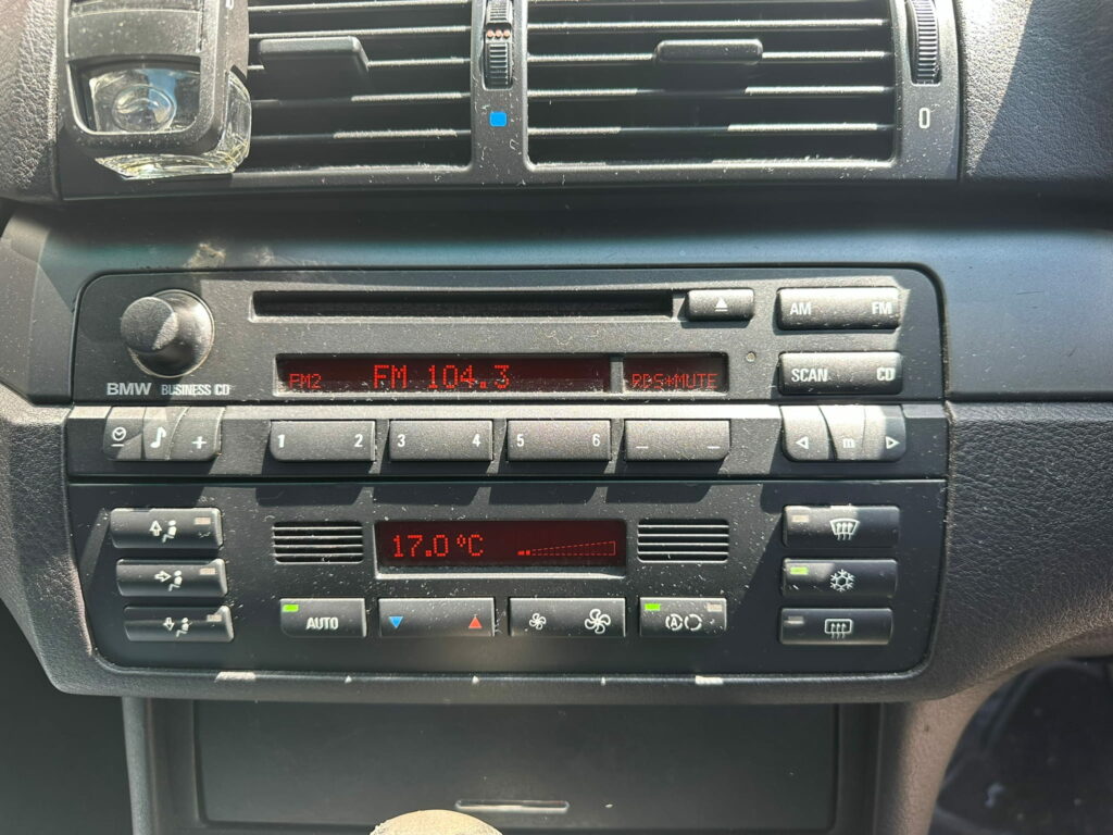 Car Wreckers - BMW 318I 2000