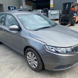 Car Wreckers - Kia Cerato 2012