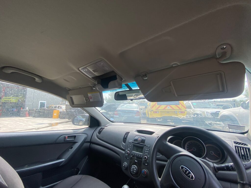 Car Wreckers - Kia Cerato 2012