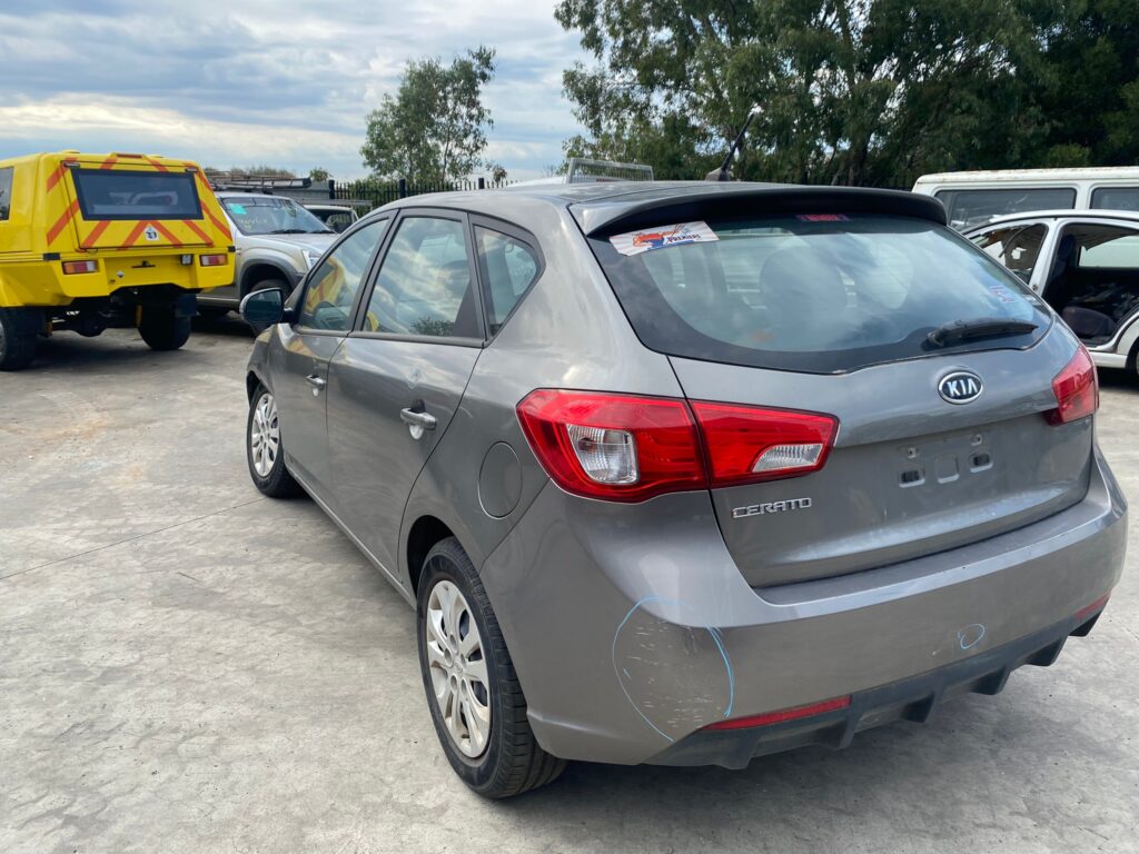 Car Wreckers - Kia Cerato 2012
