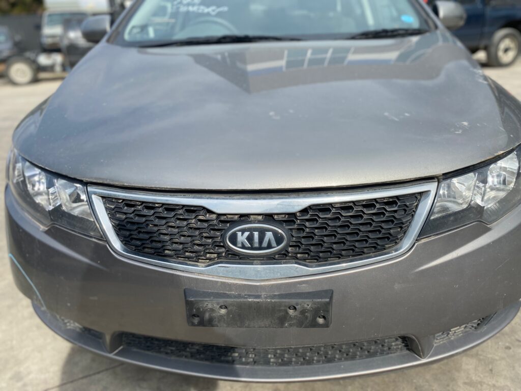 Car Wreckers - Kia Cerato 2012