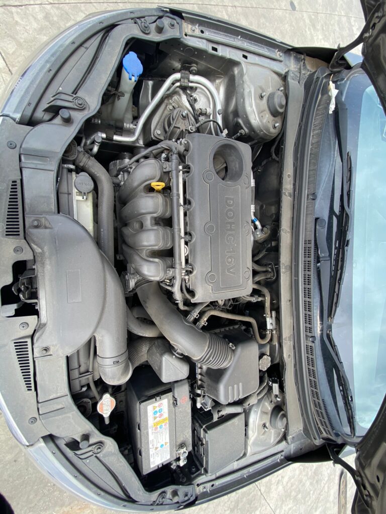 Car Wreckers - Kia Cerato 2012