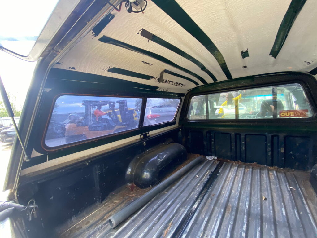 Car Wreckers - Mazda Bravo 2004