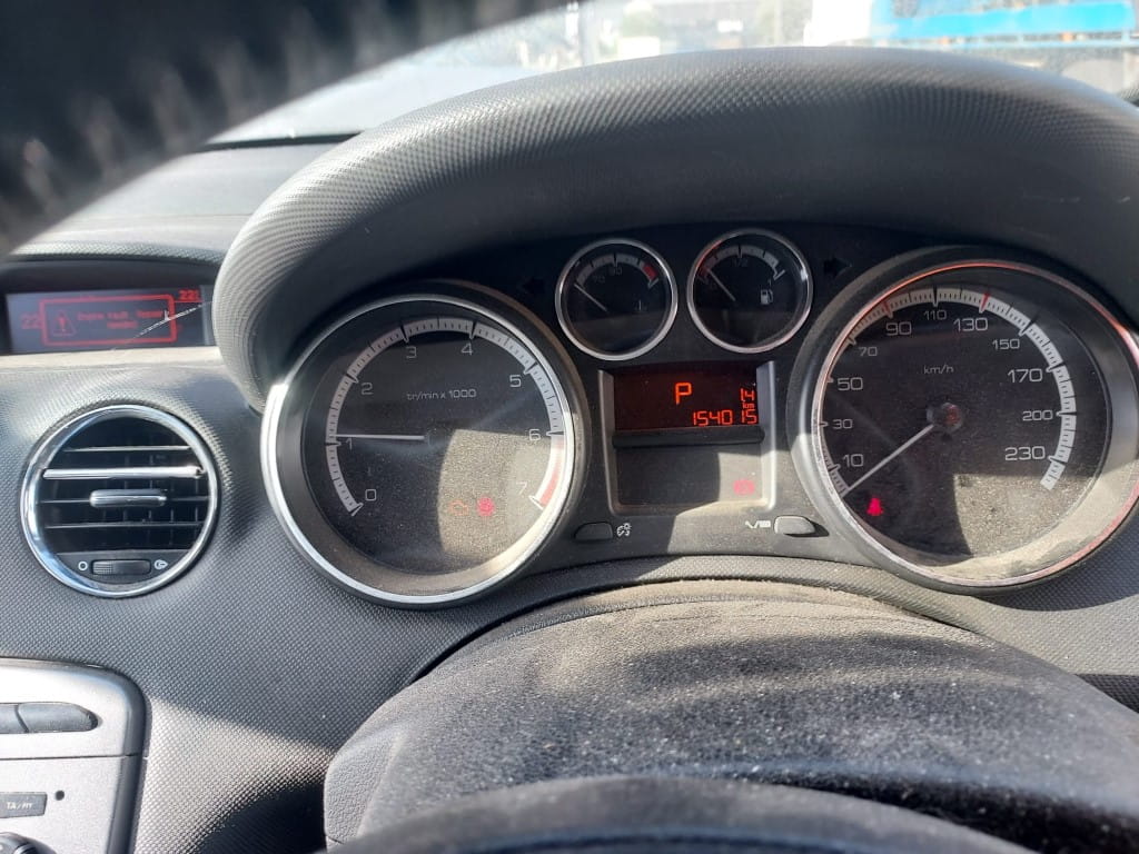 Car Wreckers - Peugeot 308 2011