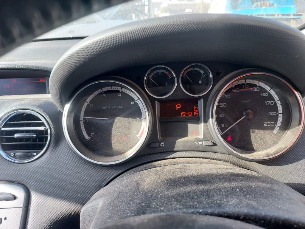 Car Wreckers - Peugeot 308 2011