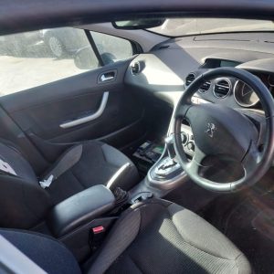 Car Wreckers - Peugeot 308 2011