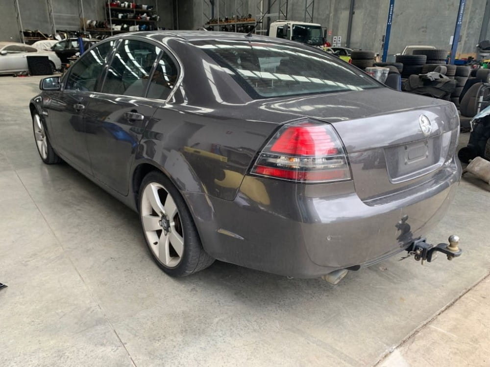 Car Wreckers - Holden Calais 2006