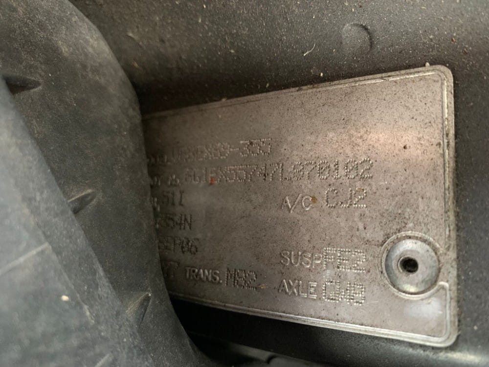 Car Wreckers - Holden Calais 2006