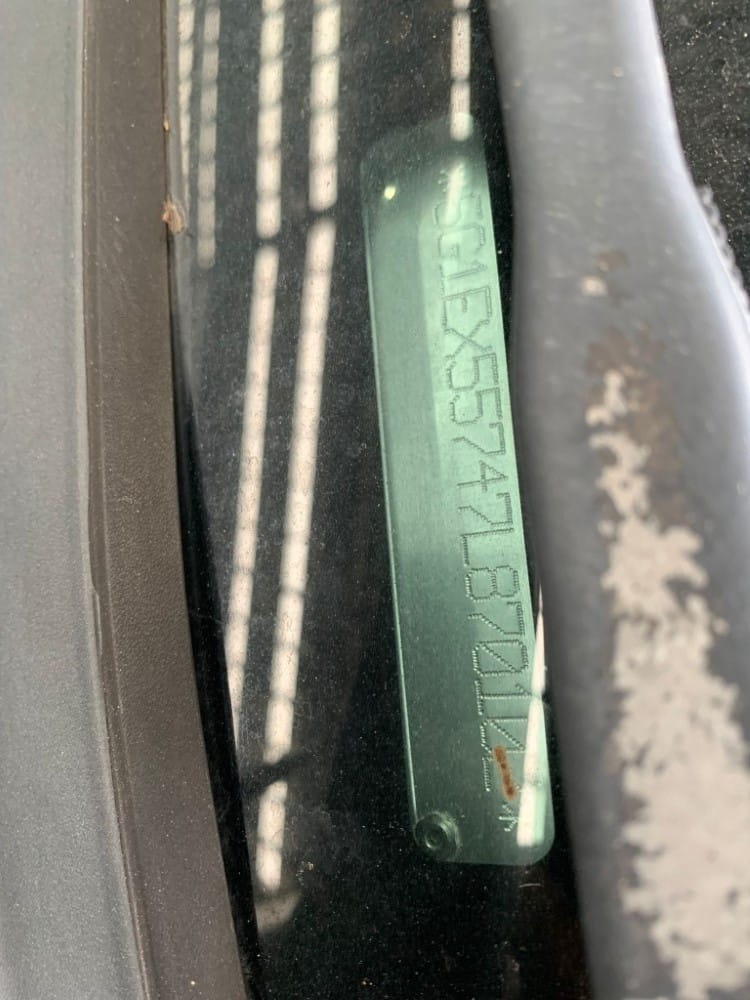 Car Wreckers - Holden Calais 2006