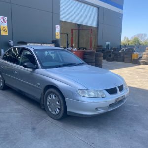 Car Wreckers - Holden Commodore 2000