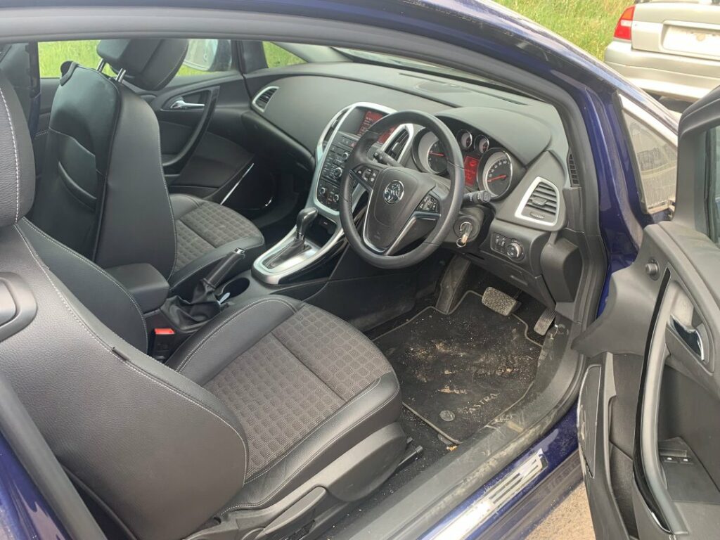 Car Wreckers - Holden Astra 2015 Blue Auto Petrol