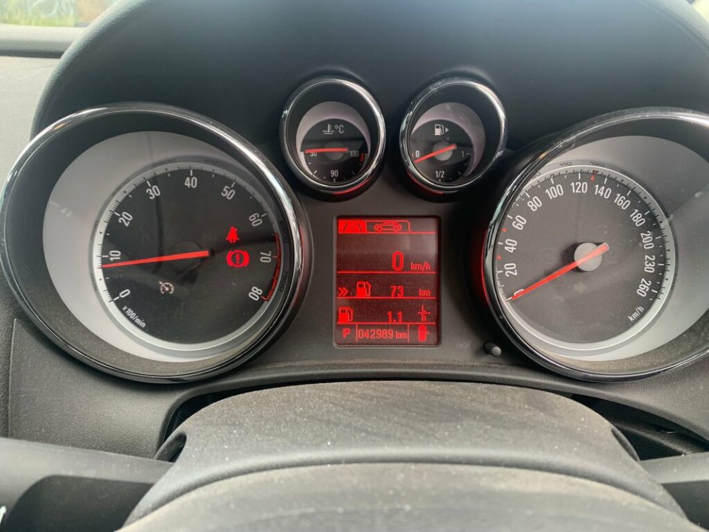 Car Wreckers - Holden Astra 2015 Blue Auto Petrol