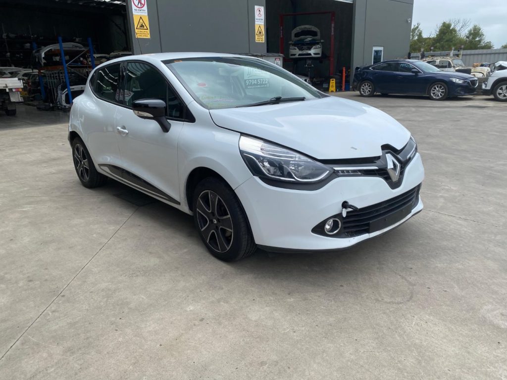 Car Wreckers - Renault Clio 2015 White Auto Petrol