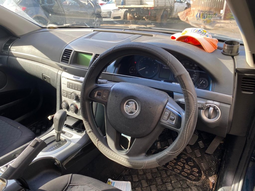 Car Wreckers - Holden Commodore 2009 Blue Auto Petrol
