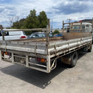 Car Wreckers - Mitsubishi Canter 1999 White Auto Diesel