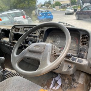 Car Wreckers - Mitsubishi Canter 1999 White Auto Diesel