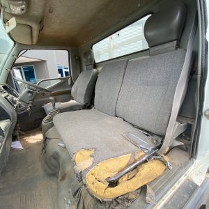 Car Wreckers - Mitsubishi Canter 1999 White Auto Diesel