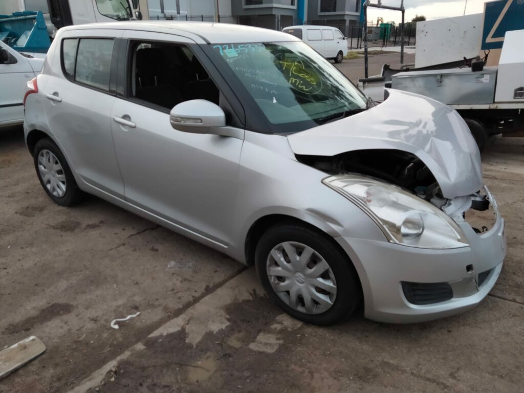 Car Wrecking Suzuki Swift 2012 5