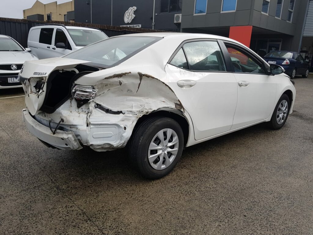 Car Wrecking Toyota Corolla 2016 7