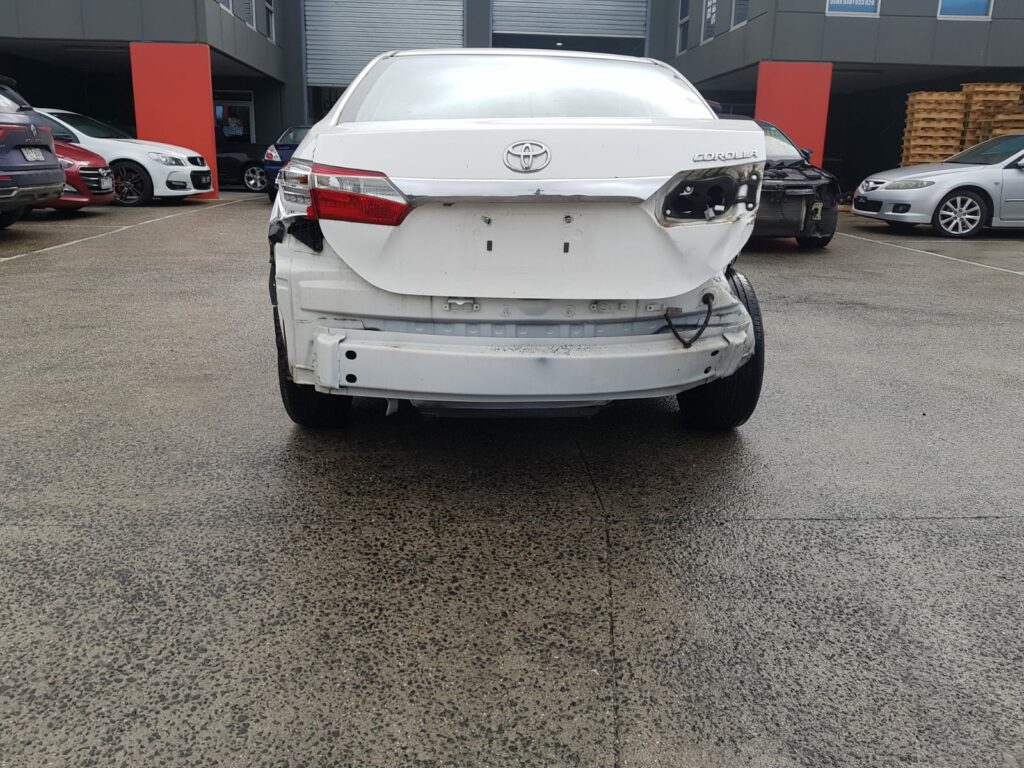 Car Wrecking Toyota Corolla 2016 5