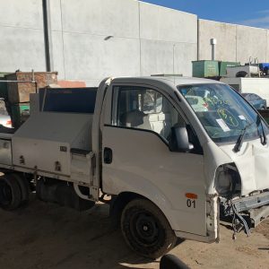 Car Wrecking Kia K2700 2006 5