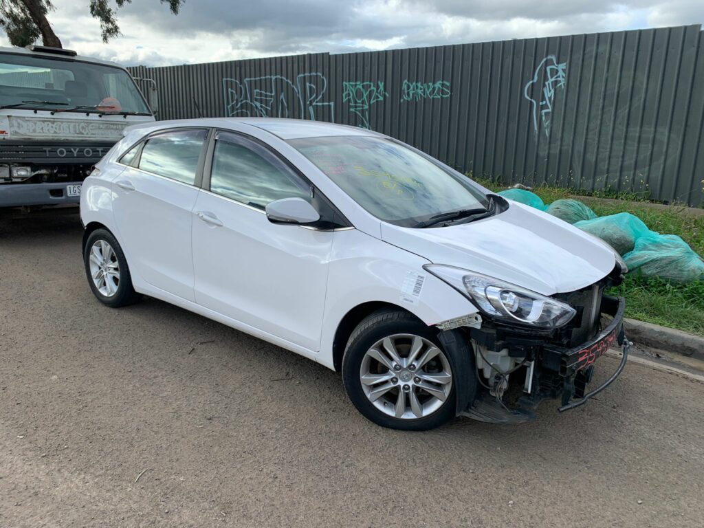Car Wrecking Hyundai I30 2012 4