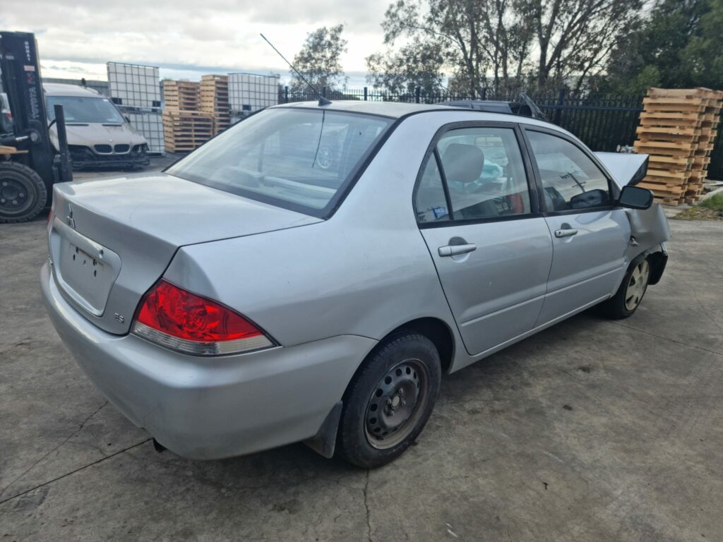 Car Wrecking Mitsubishi Lancer 2004 5