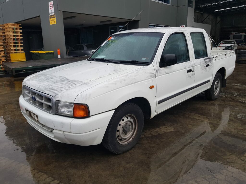 Car Wrecking Ford Courier 2002 1