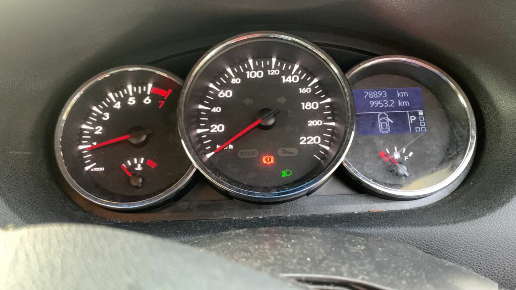 Car Wrecking Renault Fluence 2012 8