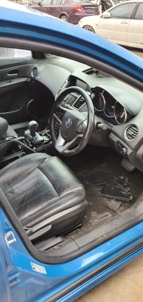 Car Wrecking Holden 7