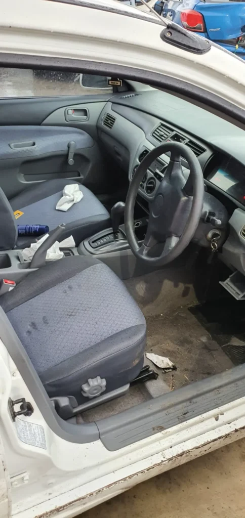 Car Wrecking Mitsubishi 4