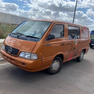 Car Wrecking Mercedes Benz 2001 MB100D 2