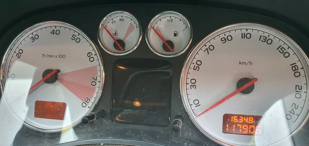 Car Wrecking Peugeot 307CC 2005 8