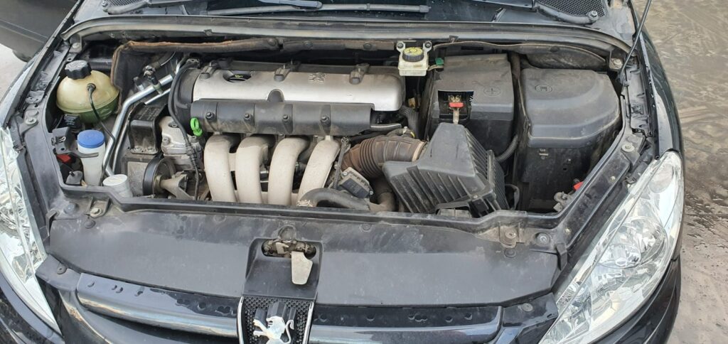 Car Wrecking Peugeot 307CC 2005 1