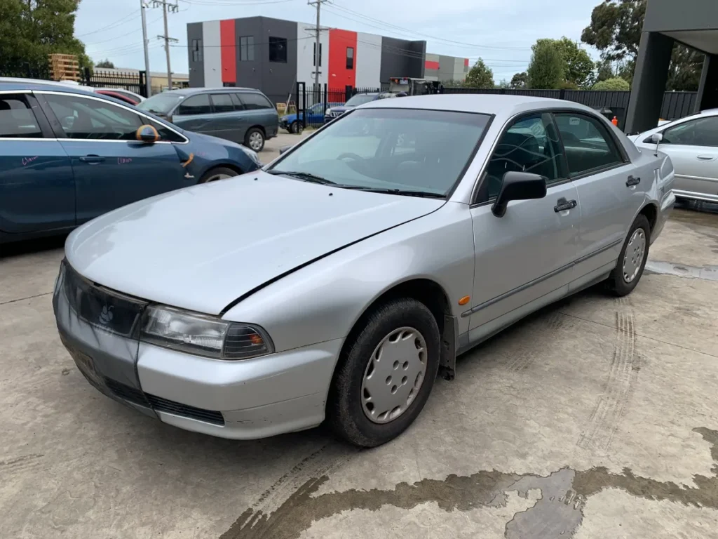 car wrecking - MITSUBISHI MAGNA 1996
