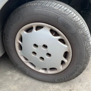 car wrecking - MITSUBISHI MAGNA 1996