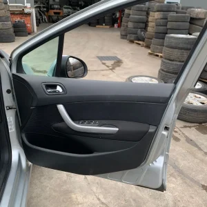 car wrecking PEUGEOT 308 2010