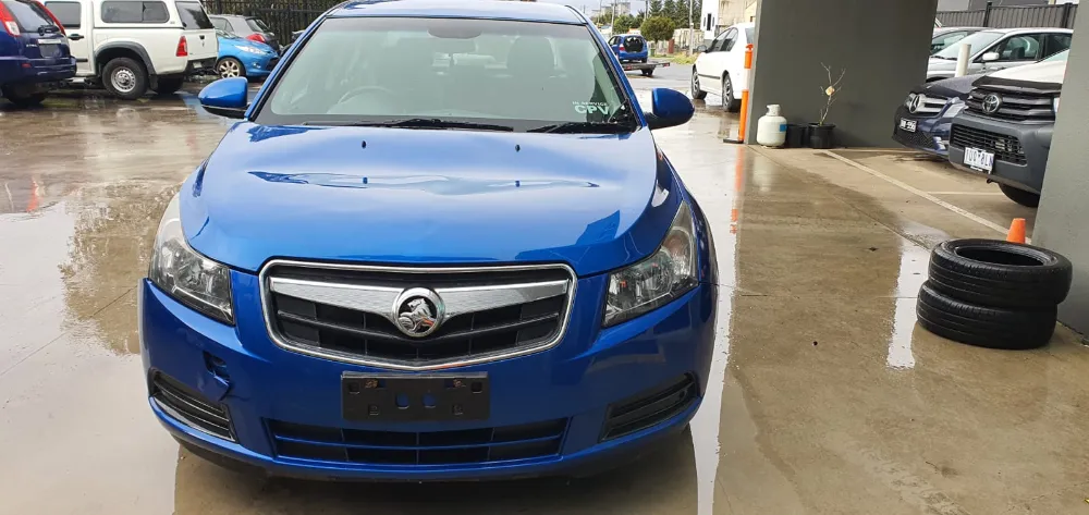 Car Wrecking - Holden Cruze